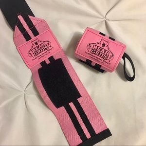 Bear grips wrist wraps